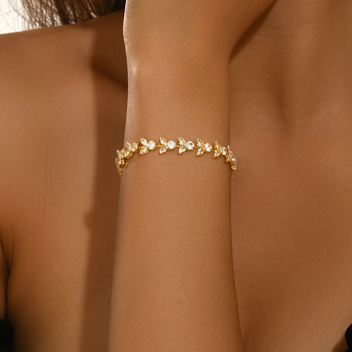 Women's Exquisite Delicate Chain Bracelet, Elegant & Versatile